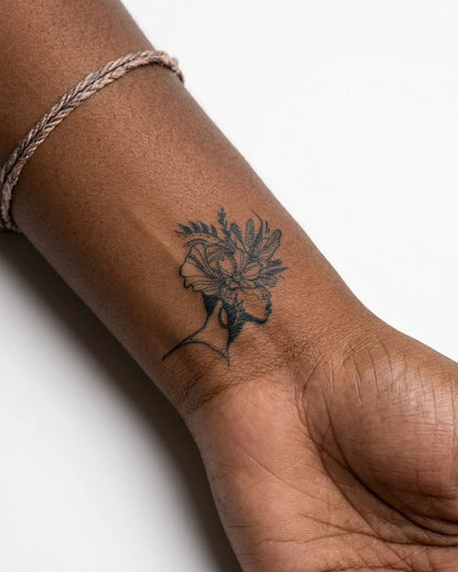 INKY Bloom Queen semi-permanent tattoo applied on a woman – 2 x 2 in (4x4 cm) design, realistic ink look, lasts 10 days