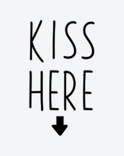 Kiss Here! semi-permanent tattoo design by INKY – Arrow illustration, 2 x 2 in (4x4 cm), available at inkytatt.com