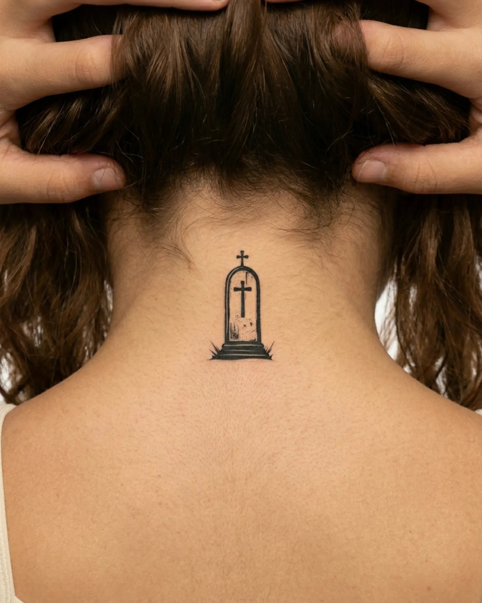 INKY Dark Grave semi-permanent tattoo applied on a woman – 2 x 2 in (4x4 cm) design, realistic ink look, lasts 10 days